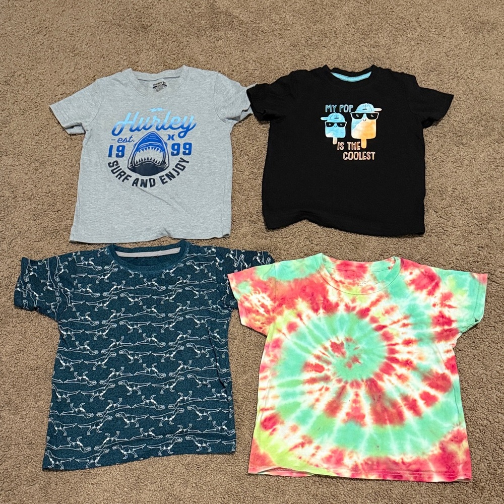 Bundle of 4 t shirt boys size 5